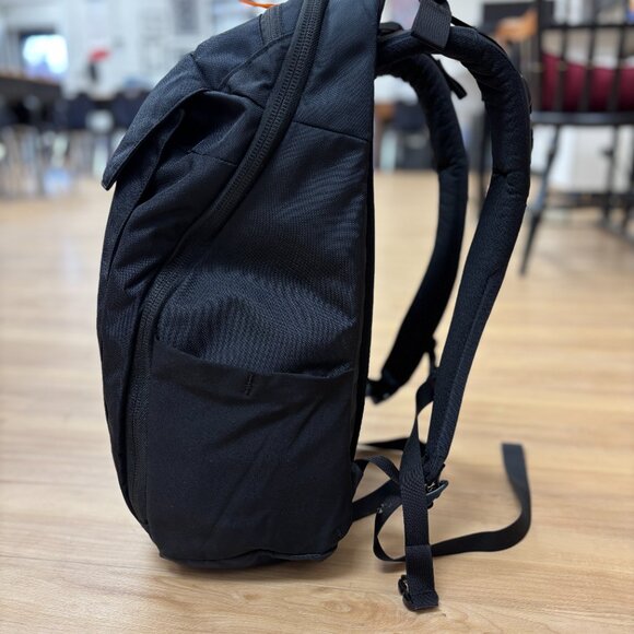 Mystery Ranch Disrict 24 EUC backpack clamshell hiking commuter travel Cordura - Picture 3 of 11